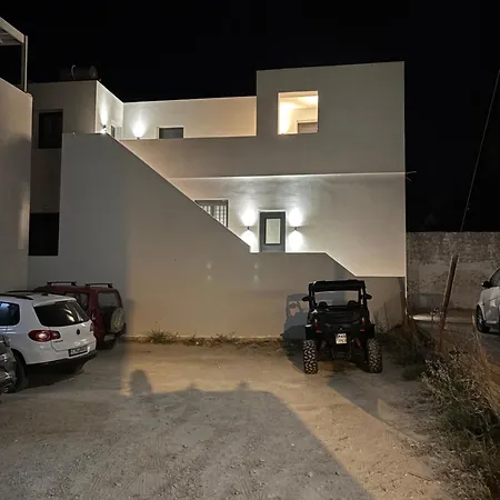 Domuselysia Ii * Naxos City